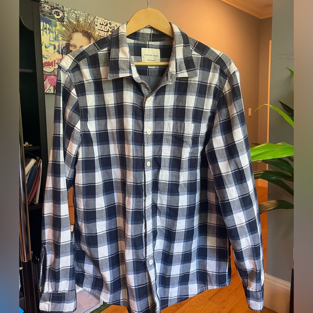 American Eagle Flannel- Blue Checkered Flannel- Size: Men’s large